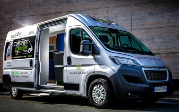 Révolutionnez votre carrière avec le concept novateur de camion-magasin de Cuisines Venidom